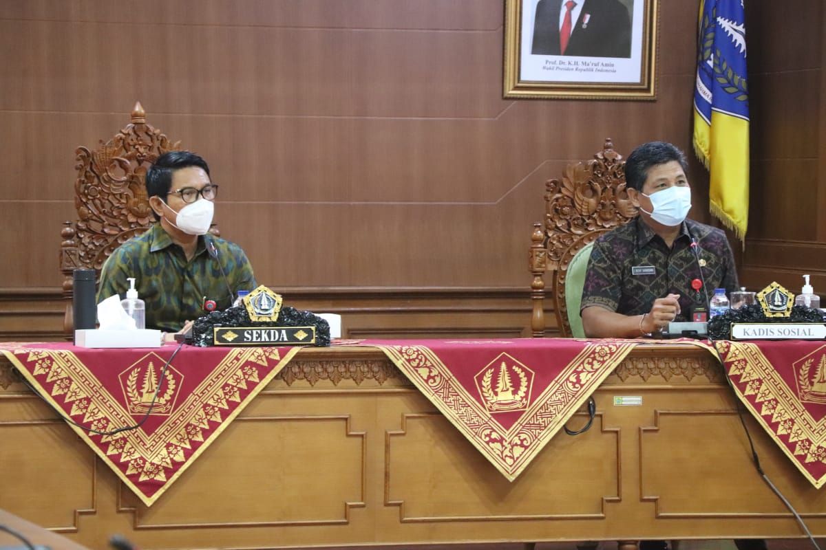 podiumnews.com-Bupati Badung Gelontorkan Bantuan Tunai Bagi Warga Terdampak PPKM Darurat